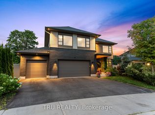 250 Sunnyridge Cres, Ottawa, ON K2M0H3