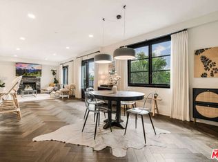 718 N Croft Ave #201, Los Angeles, CA 90069