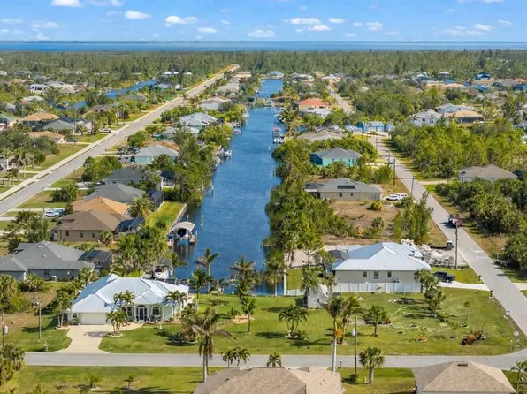 10322 Sunbury Dr, Port Charlotte, FL 33981