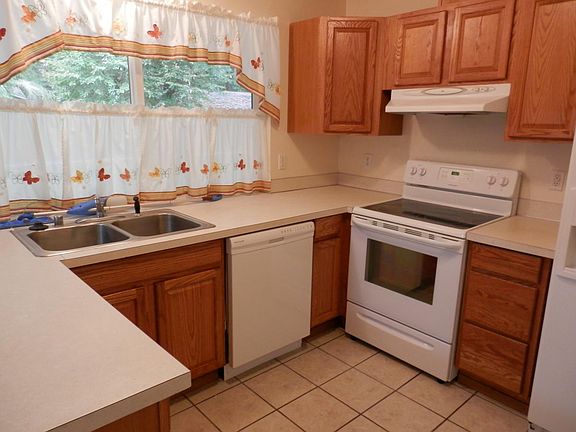 5th image of 15102 14th Avenue Ct E