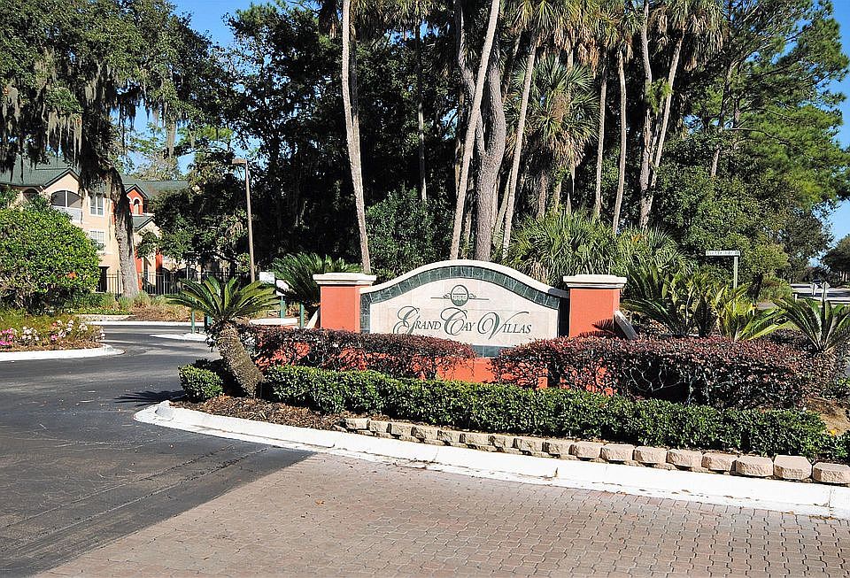 Grand Cay Villa's is a beautiful, gated condo community located in the heart of Ponte Vedra Beach.
