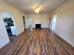 77 E Laurel Ave, Sierra Madre, CA 91024