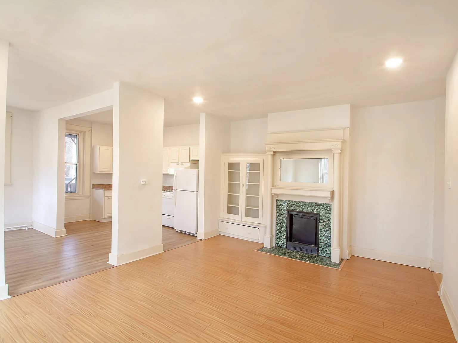 423 Biddle Ave — Photo 4