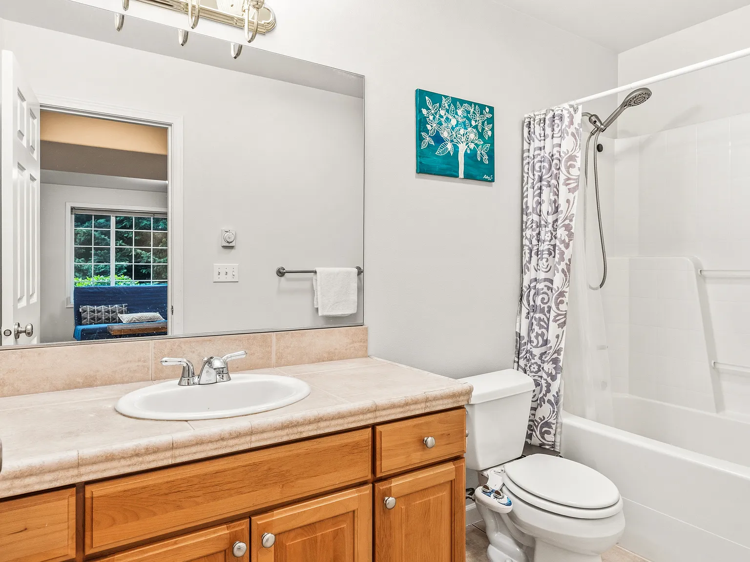 1 bed, 700 sqft, $1,890 — Photo 2