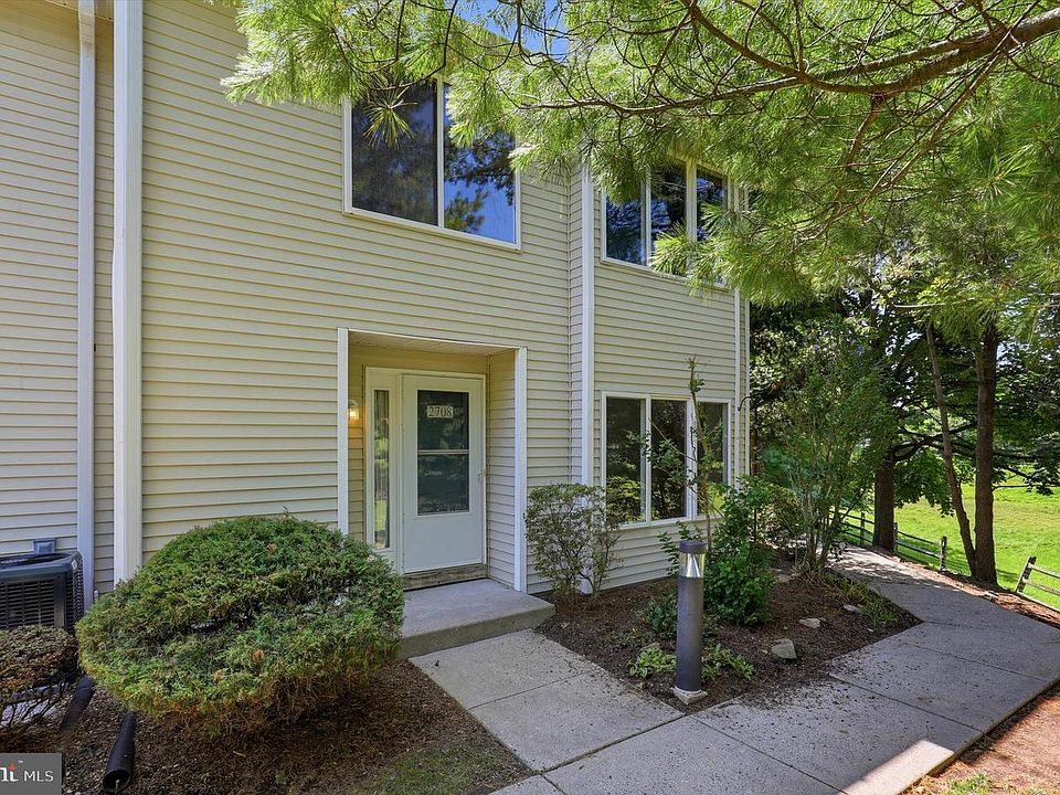 1st image of 2708 Maryannes Ct #2708