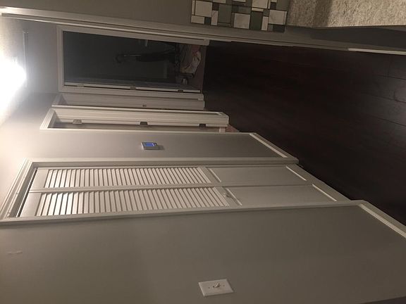 5th image of 621 Evergreen Ln