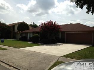13818 Sunny Gln, San Antonio, TX 78217