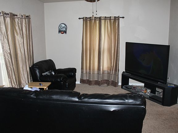 2nd image of 1335 Park Ave