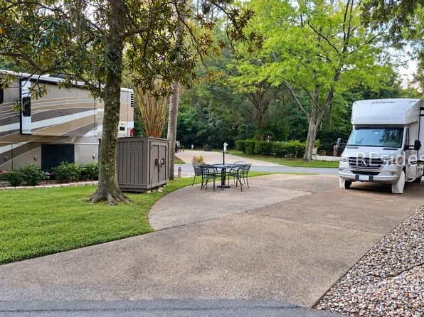 133 Arrow Road, Hilton Head Island, SC 29928