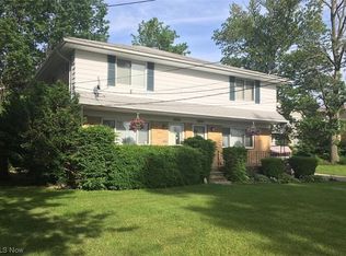 5013 Robinhood Dr, Willoughby, OH 44094