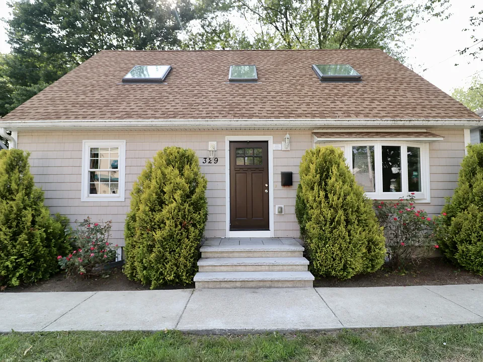329 Bridge St