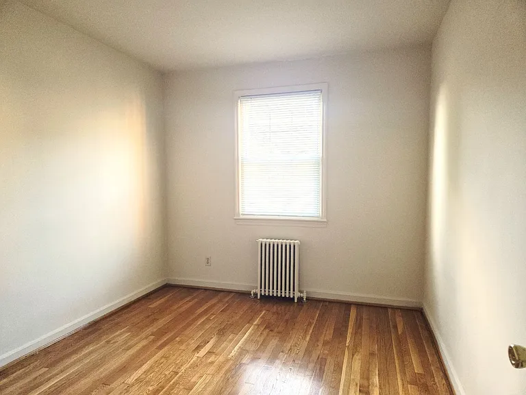 Lee Albemarle Apartments — Photo 18