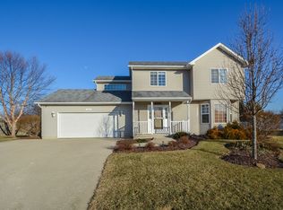 1406 White Pine Ct, Yorkville, IL 60560