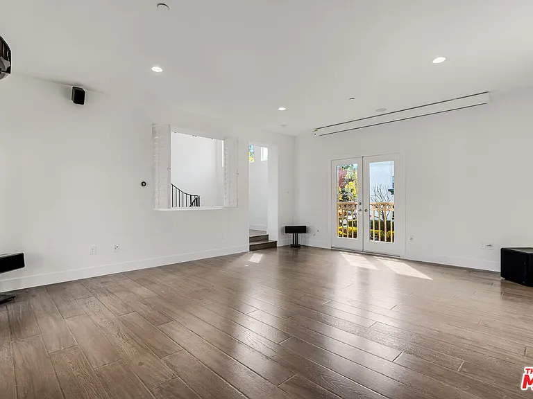 5744 Celedon Crk — Photo 17