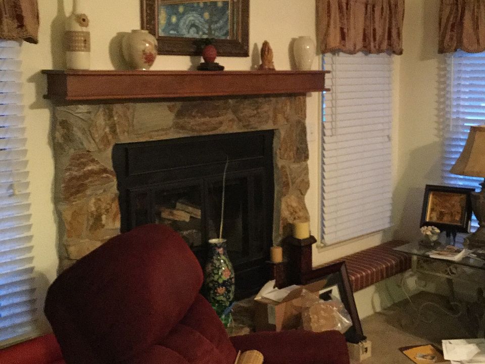 2nd image of 56 Laurel Dr