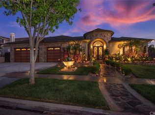 2692 Engel Dr, Los Alamitos, CA 90720