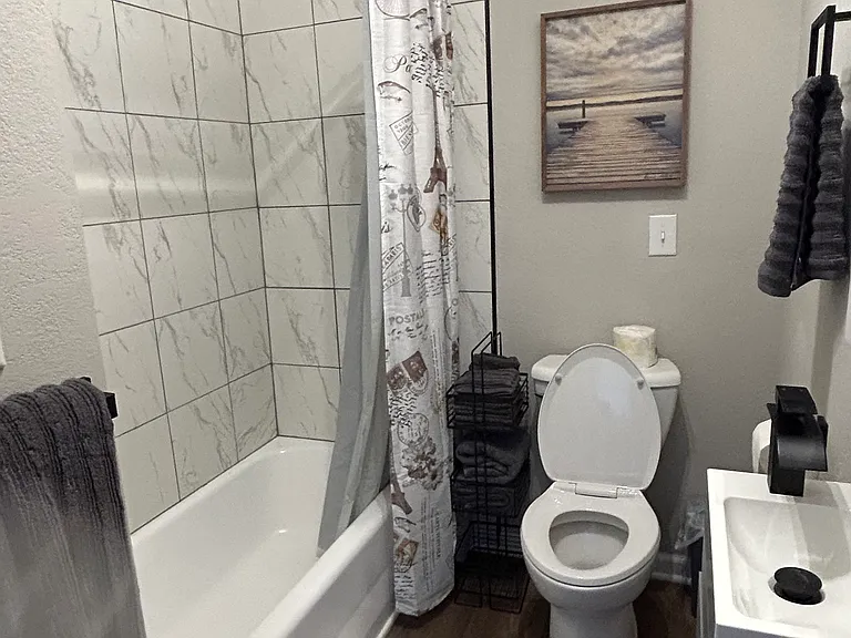 139 W Morse Ave #1 — Photo 8