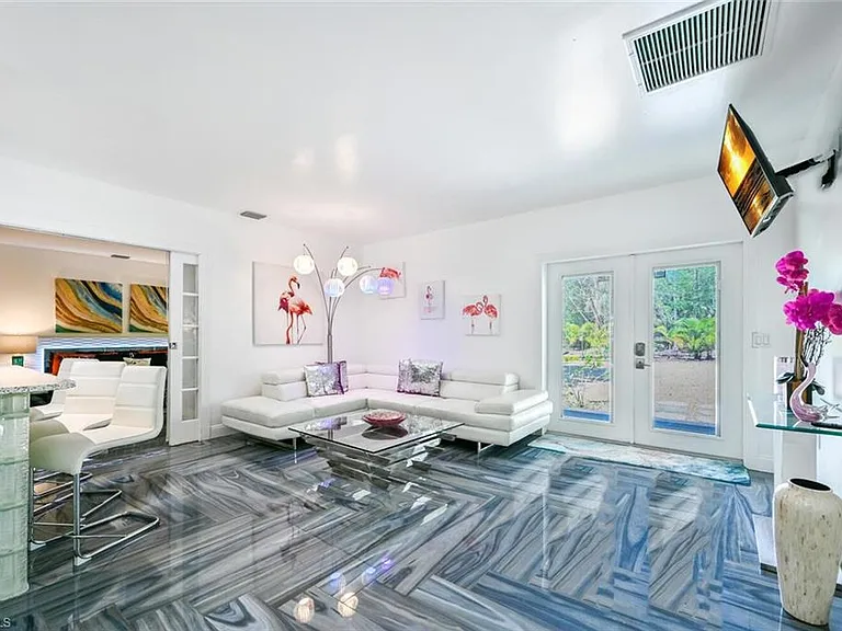 5940 English Oaks Ln — Photo 22