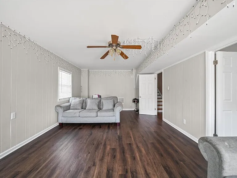 335 Meadowdale Ln — Photo 29