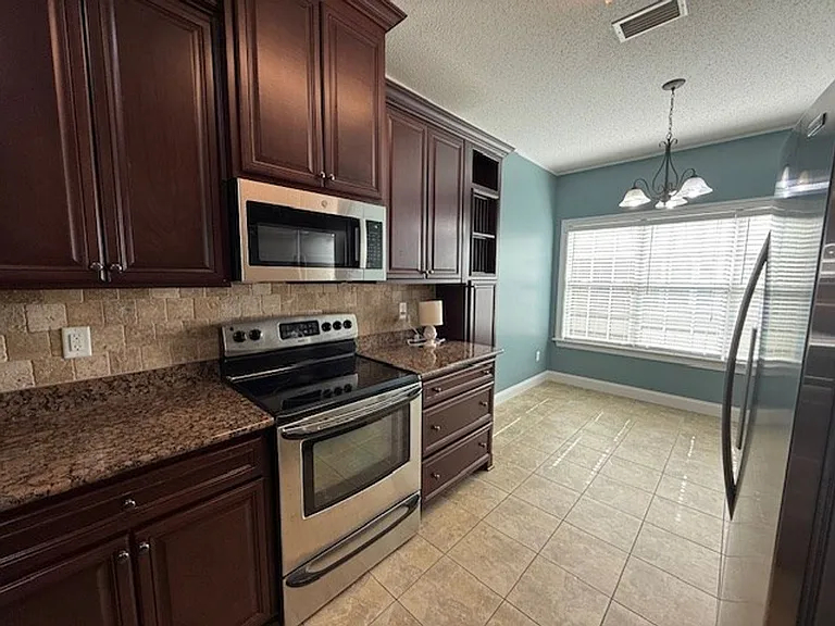5026 Greyfield Pl N — Photo 5