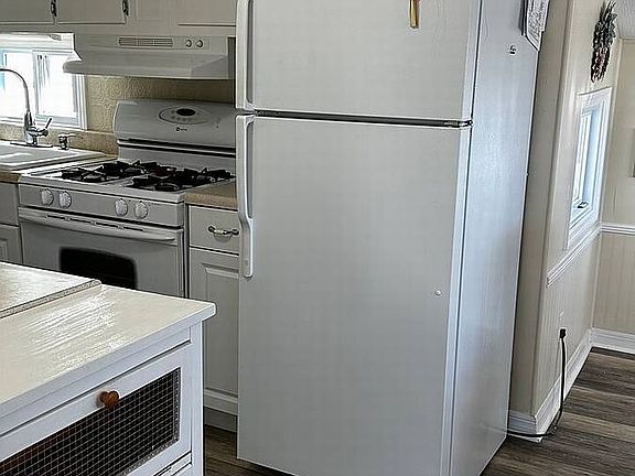 3rd image of 37811 Chancey Rd #116