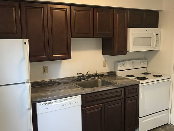 2nd image of 5 Rickard St