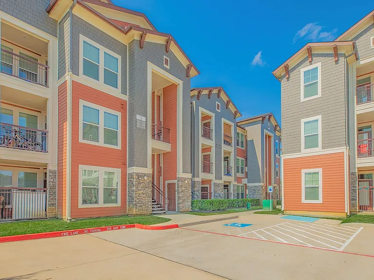 The Cardiff at Louetta Lakes — Photo 51