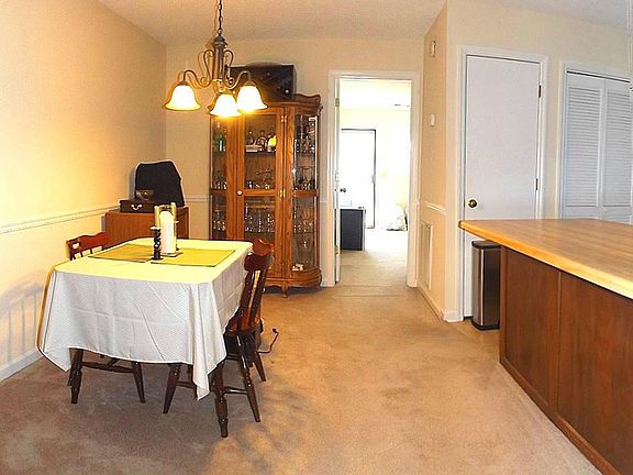 5th image of 3804 Thrushwood Dr