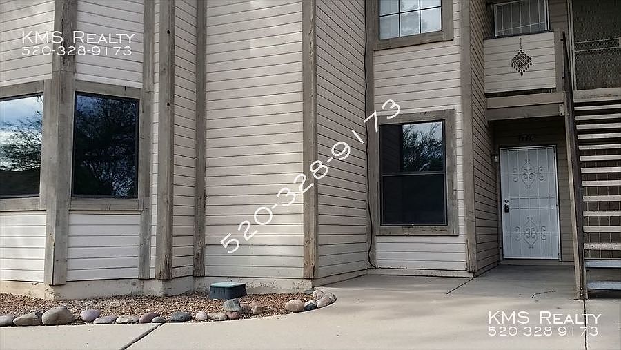 1st image of 1716 W Park Wood Ln