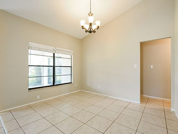 5th image of 1000 Dinero Dr