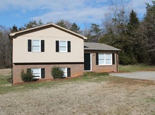 2125 Bethania Rural Hall Rd, Winston Salem, NC 27106