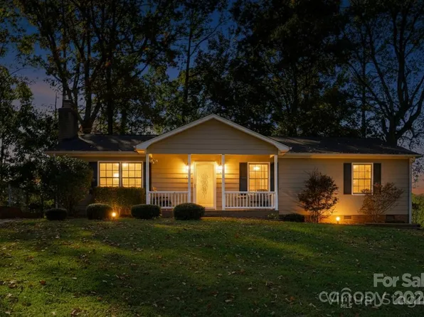 325 Treeline Dr, Belmont, NC 28012