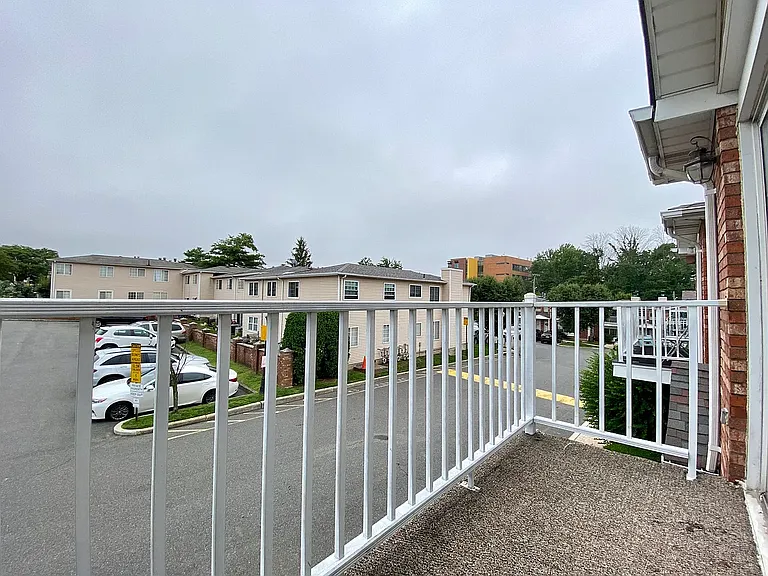 10A Saturn Ln — Photo 17