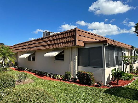 2nd image of 210 Seville Ct #I