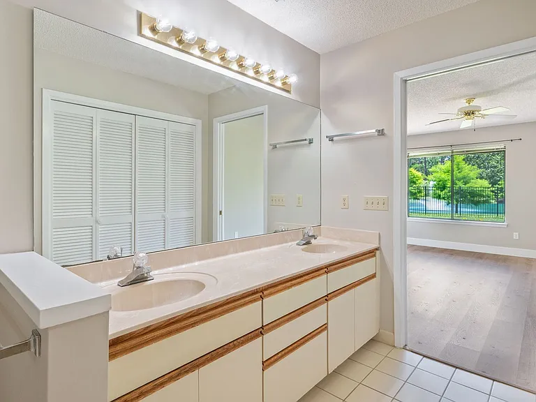 1219 Oakmont Dr — Photo 27