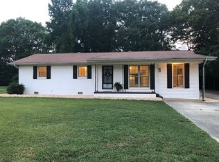 W Meadow Ln, Decatur, AL 35603