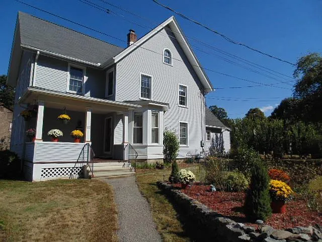 92 Pearl St — Photo 22
