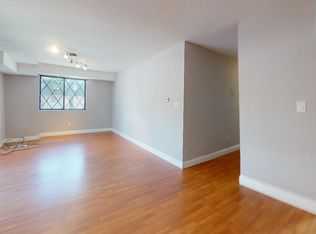 6 Greenbriar Dr APT 210, North Reading, MA 01864
