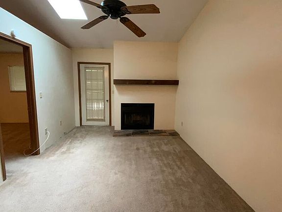 5th image of 37 Pepperwood Ct