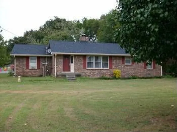 1505 Burchett Dr, Lebanon, TN 37087