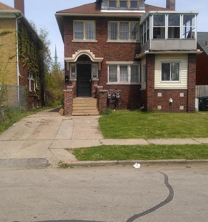2nd image of 662 W Hollywood