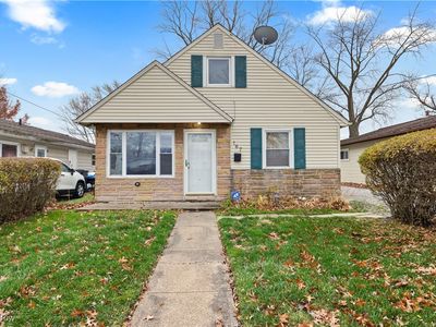 167 Clinton Ave, Elyria, OH, 44035