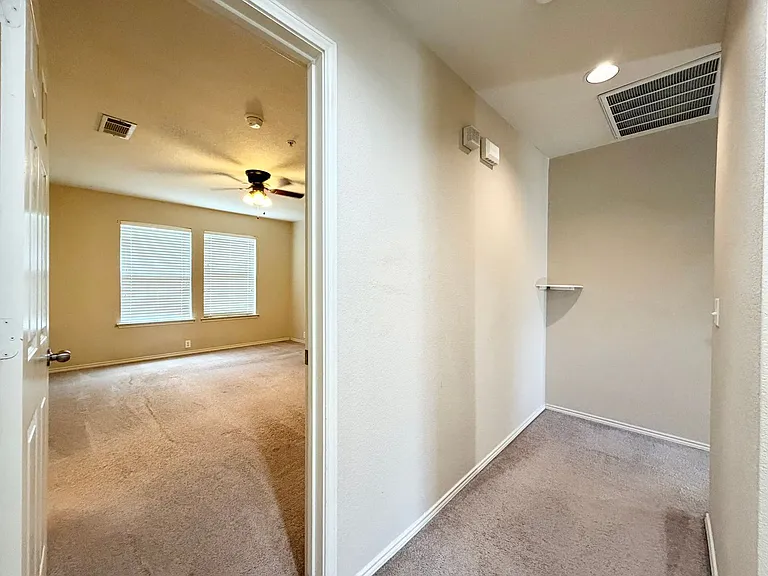 2224 Stonepark Pl — Photo 13