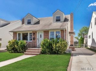 506 6th Ave, New Hyde Park, NY 11040
