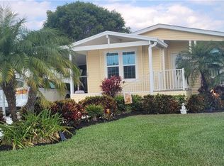 10 San Remo Cir, Naples, FL 34112