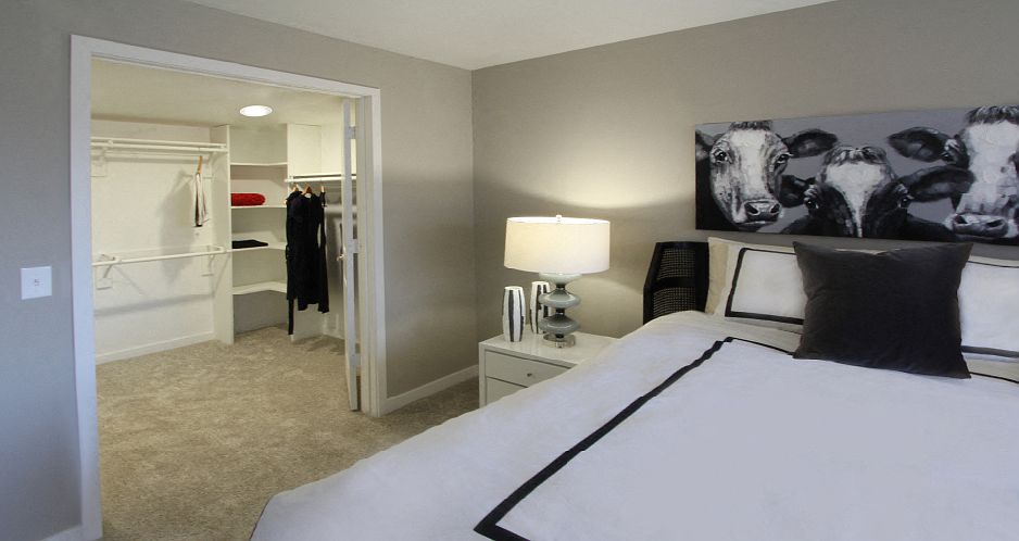 1st image of 3006 Paddock Rd #113D