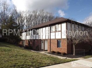 1813 Sheltering Tree Dr, Dayton, OH 45449