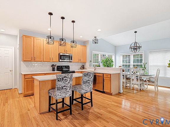 5th image of 9048 Vidette Ln