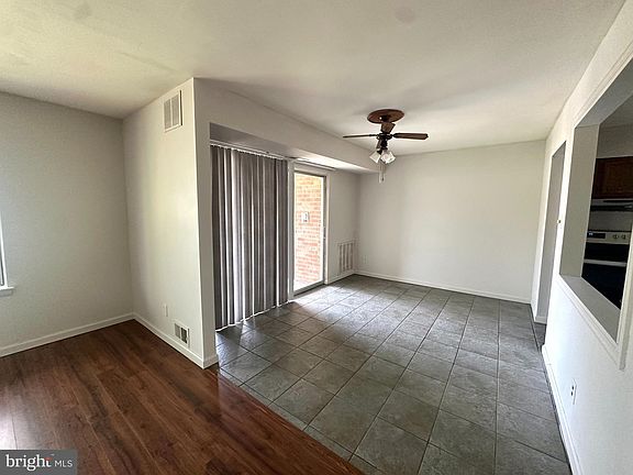 2nd image of 128 Kirkbride Rd APT 6