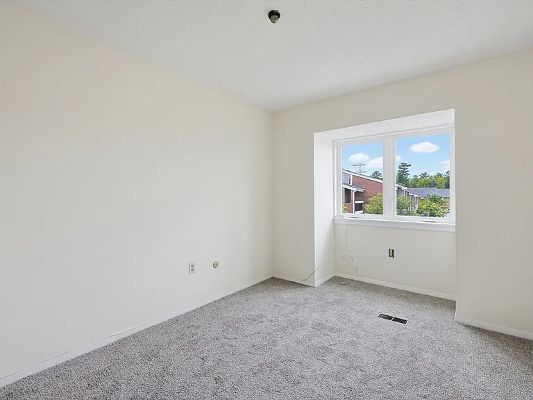 52 Rosewood Dr #52 — Photo 22
